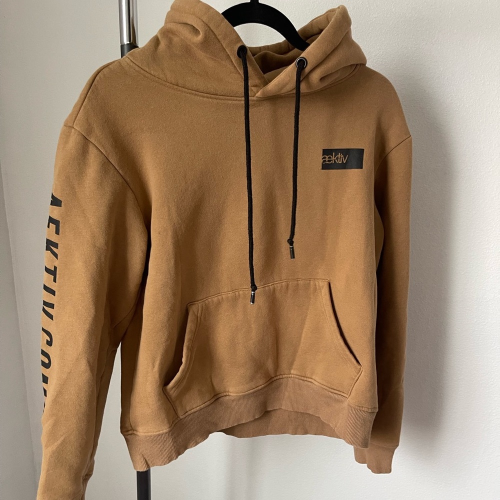 Limited Edition Aektiv Sweatshirt Size Small